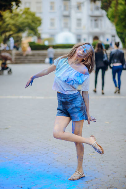 istock girl with paints 696828344