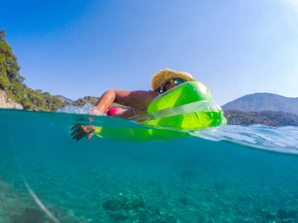 istock Holiday at sea 696901332