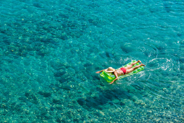 istock Holiday at sea 696905186