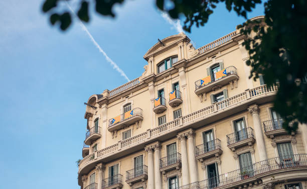 istock Apartment building in Barcelona with Catalan independence flags 696919770