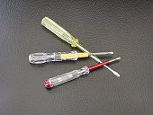 elektrische-tester-schraubendreher.jpg?b=1&s=170x170&k=20&c=LVA7t5jeVox4kezP8H2E09RvgVw1pO5dOp2EvxlMWUU=