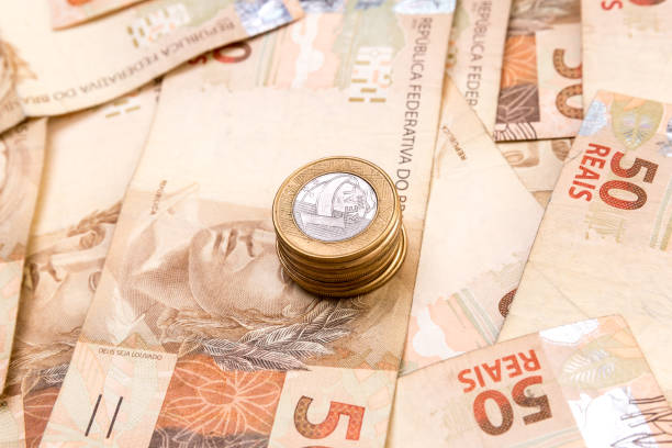 istock Brazilian money 696978562