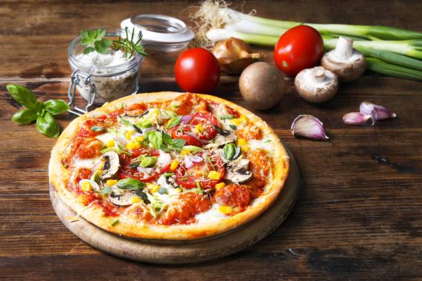 istock Homemade Vegetarian Pizza 697015348