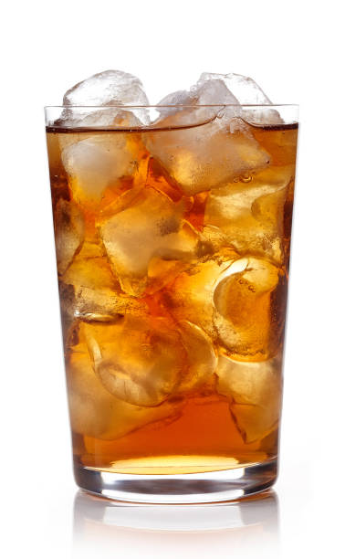 Ice tea Glass of lemon ice tea isolated on white background iced tea stock pictures, royalty-free photos & images