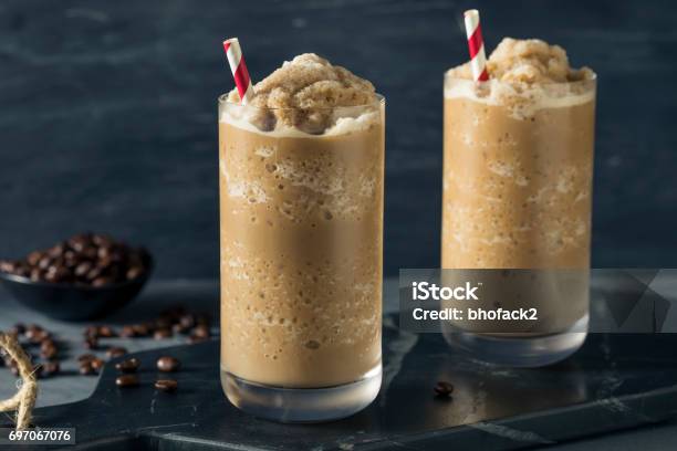 甘いアイス コーヒー Slushie を凍結 - コーヒーのストックフォトや画像を多数ご用意 - コーヒー, ミルクセーキ, 凍った