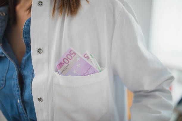 istock Money in the pocket 697073956