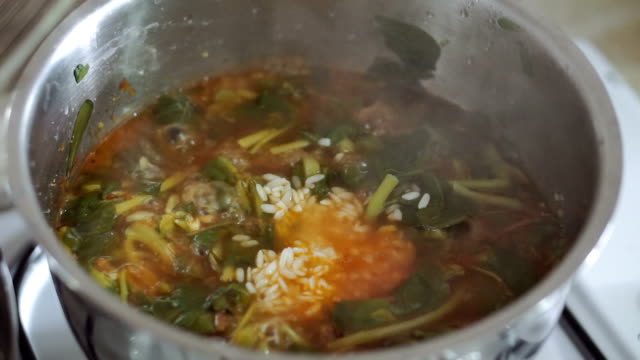 Cooking with vegetables and rice
