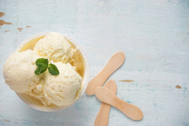 istock Top view of vanilla sandae 697528948