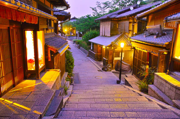 istock Three year slope of Kyoto night 697535308