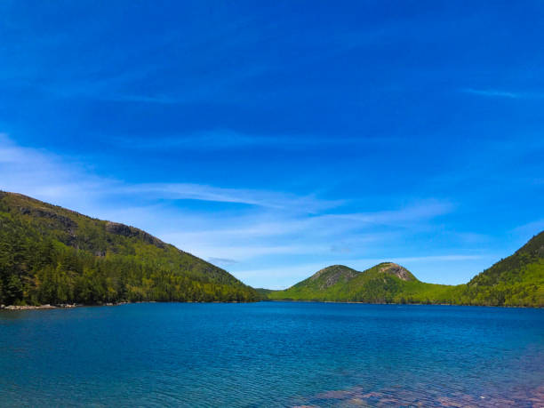 istock Jordon Pond Lake & Mountains view 697583762