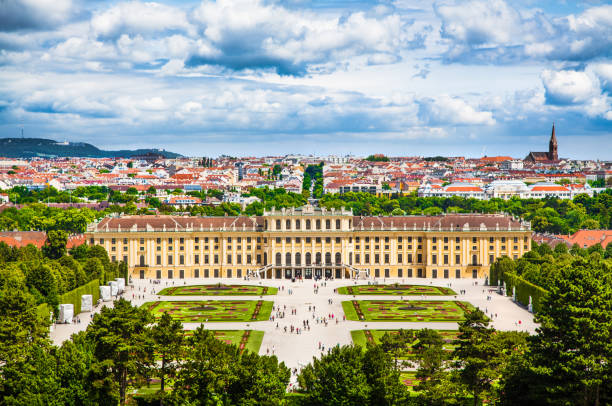 Beautiful view of famous Schonbrunn Palace with Great Parterre garden in Vienna, Austria Beautiful view of famous Schonbrunn Palace with Great Parterre garden in Vienna, Austria habsburg dynasty stock pictures, royalty-free photos & images