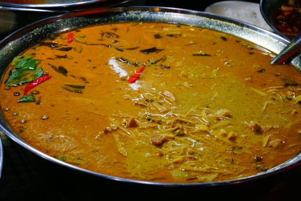 galour de saveur et d’épices - buffet thai cuisine asian ethnicity food photos et images de collection