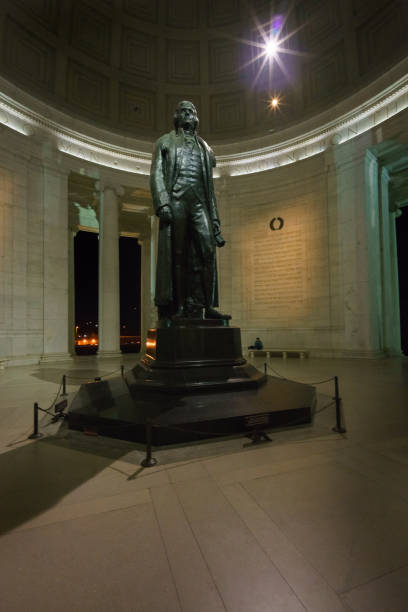 istock view of washington dc usb in the fall 697750022