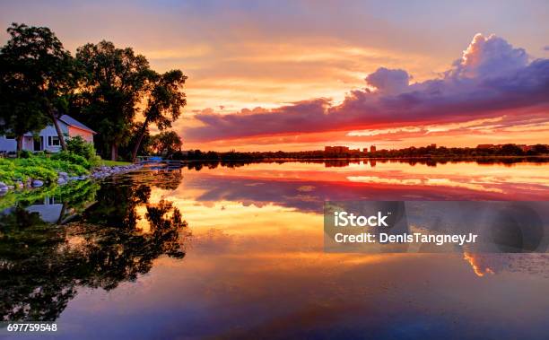 Lake Monona Madison Wisconsin Stock Photo - Download Image Now - Madison - Wisconsin, Wisconsin, Lake