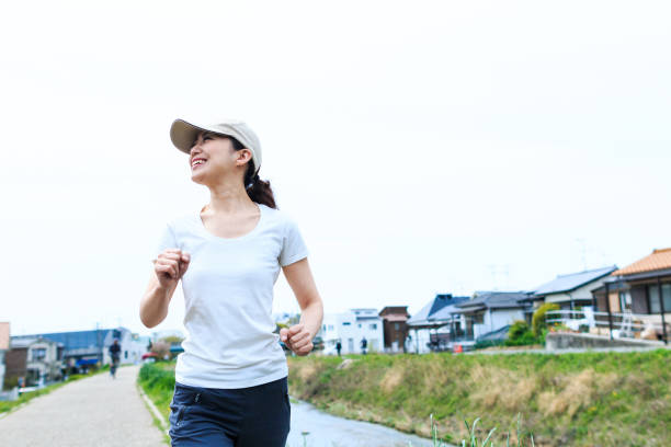 istock Women who are jogging 697837546
