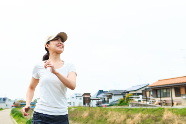 istock Women who are jogging 697838692