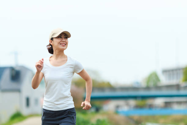istock Women who are jogging 697842726