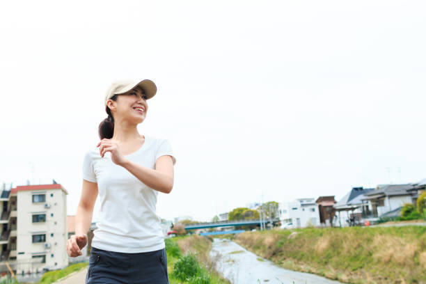 istock Women who are jogging 697845918