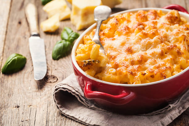 istock Mac and cheese, american style pasta 697849492