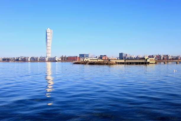 panorama de côte de ville de malmö - malmo photos et images de collection