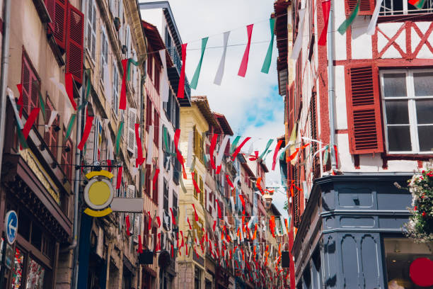 bayonne, france. - comunidade autónoma do país basco imagens e fotografias de stock