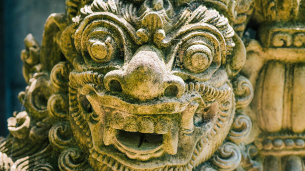 伝統的なバリの石彫刻芸術とバリ、インドネシアでの文化 - bali balinese culture art carving ストックフォトと画像