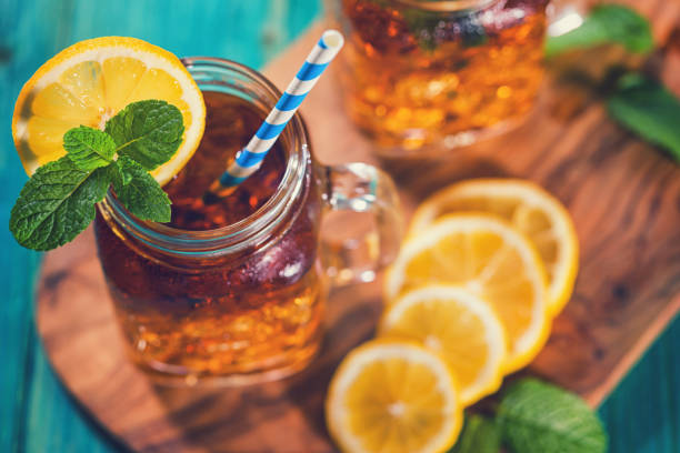 istock Ice Tea with Lemon and Mint in a Jar 698155936