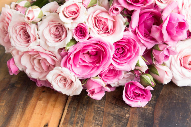 istock Bouquet of Pink Roses 698178242