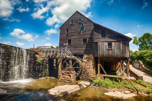 Yates Mill In Raleigh, North Carolina The Yates Mill dates back to 1756.  It is the main attraction of the Yates Mill County Park, a public park in Raleigh, NC. raleigh north carolina stock pictures, royalty-free photos & images