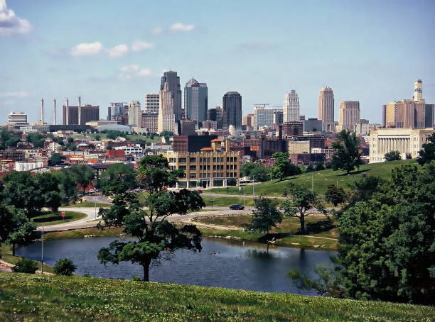 istock Kansas City Skyline 698211870