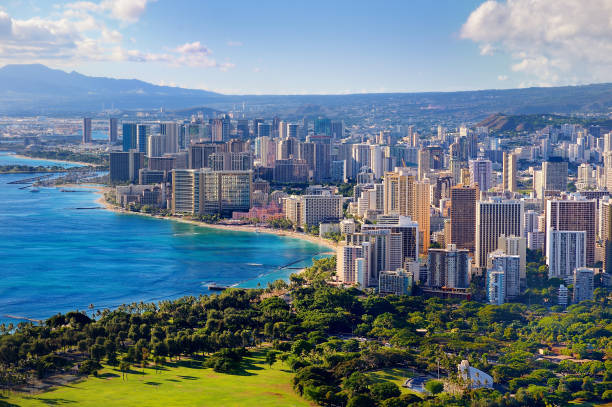 istock Spectacular view of Honolulu city, Oahu 698344096
