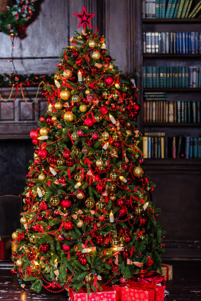 istock Decorated Christmas tree on blurred, sparkling and fairy background 698614704