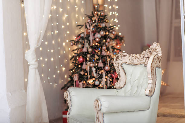 istock Decorated Christmas tree on blurred, sparkling and fairy background 698614902