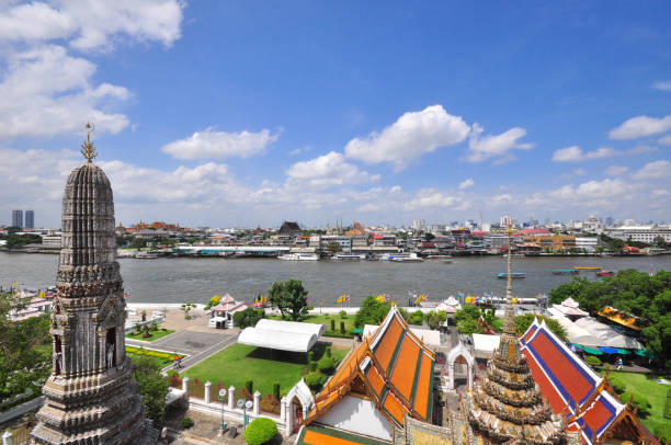 istock Bangkok view form wat arun temple 698648124