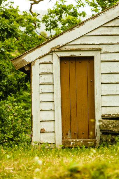 istock Old traditional norwegian cottage house 698654738