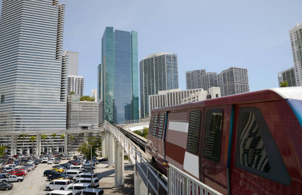 istock Miami street car 698678570