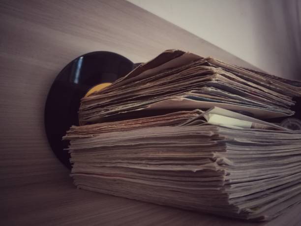 istock Books and vinyl records 698688454