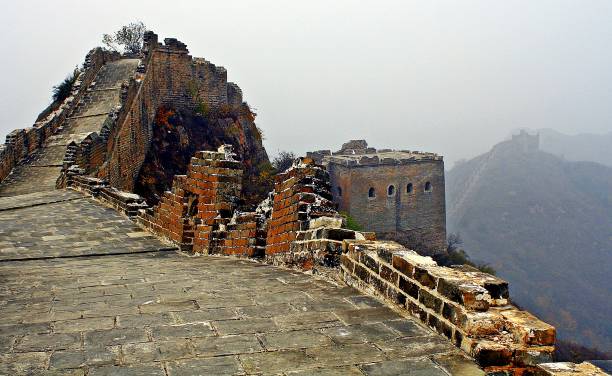 istock Wild section of the Chinese great wall 698740060