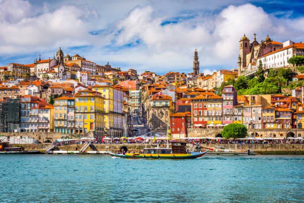 Porto, Portugal Skyline Porto, Portugal old town skyline from across the Douro River. vila nova de gaia stock pictures, royalty-free photos & images