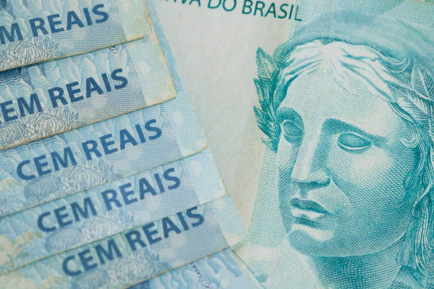 istock Brazilian money 699360242