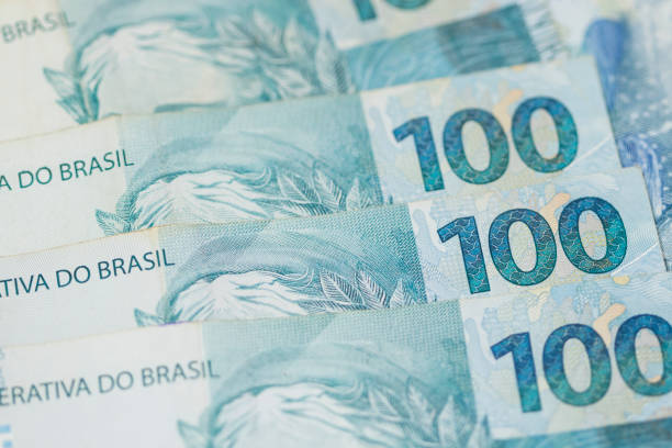 istock Brazilian money 699497764