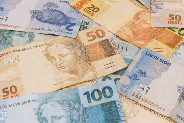 istock Brazilian money 699535300