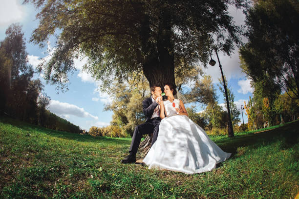 istock Wedding Couple Bride and Groom 699576844