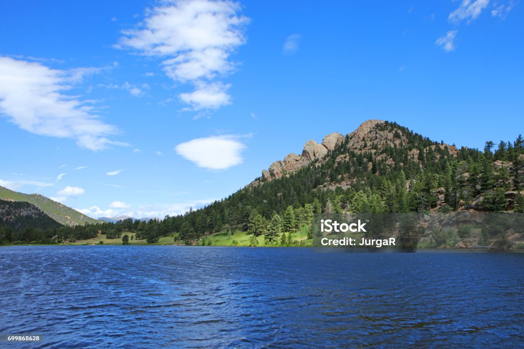 Lily Lake nelle Montagne Rocciose vicino a Estes Park, Colorado - Foto stock royalty-free di Estes Park