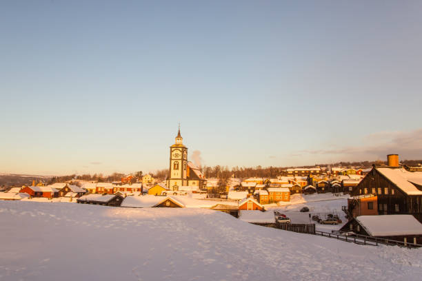 A beautiful morning panorama of a small Norwegian town Roros A beautiful morning panorama of a small Norwegian town Roros roros mining city stock pictures, royalty-free photos & images