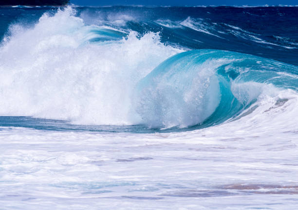 istock Frozen motion of ocean waves off Hawaii 700407524