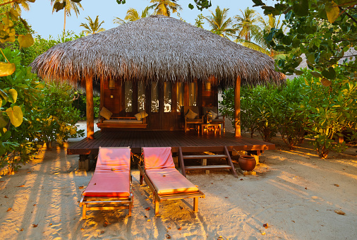 bungalow en la playa de Maldivas photo