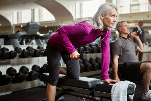 istock I lift to stay fit 700614546