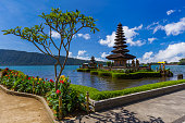 ulun-danu-tempel-insel-bali-indonesien.jpg?b=1&s=170x170&k=20&c=q_B5nVvmudAZzB4uDEe_NlyvvAYY7FkCbz2Ap_KFY0M=