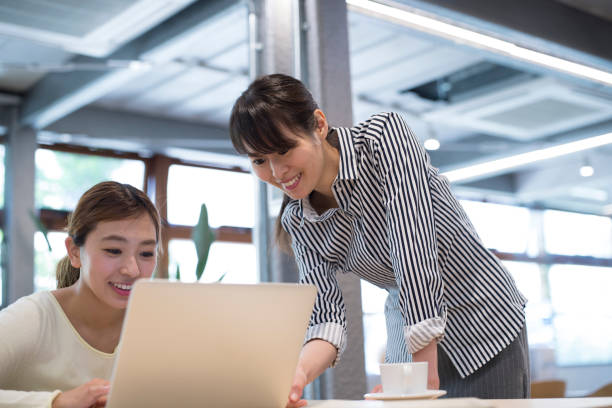 istock Women who work in the Office 700788002
